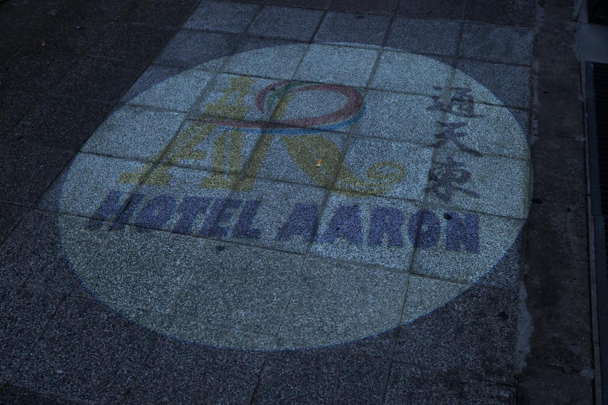 Hotel Aaron通天東 Осака Экстерьер фото